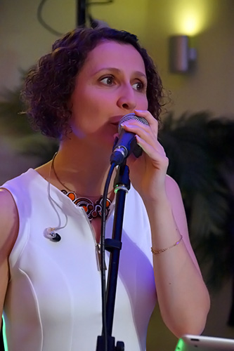 Lolly'Swing - Jazz, Swing, Bossa, Soul & Pop Jazzifiée ! Mariages, Cocktails, Concerts, Soirées privées et Evènementiel Entreprises - Vers la galerie photos
